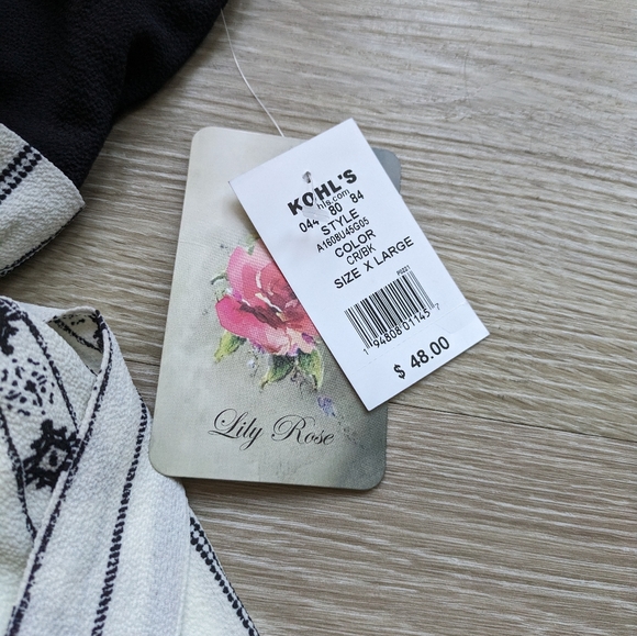 NWT Lily Rose Romper - Picture 3 of 5